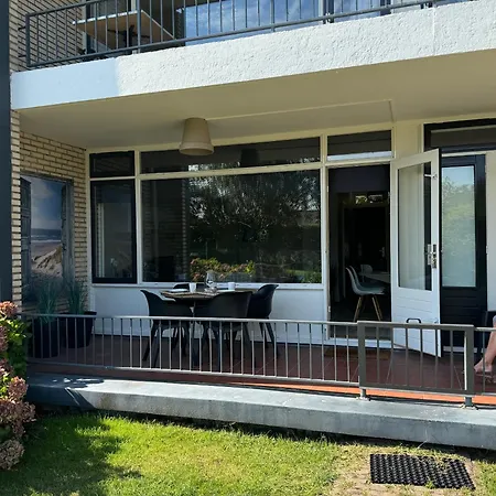 Appartement Zee & *
