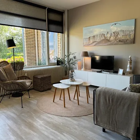 Appartement Zee & *